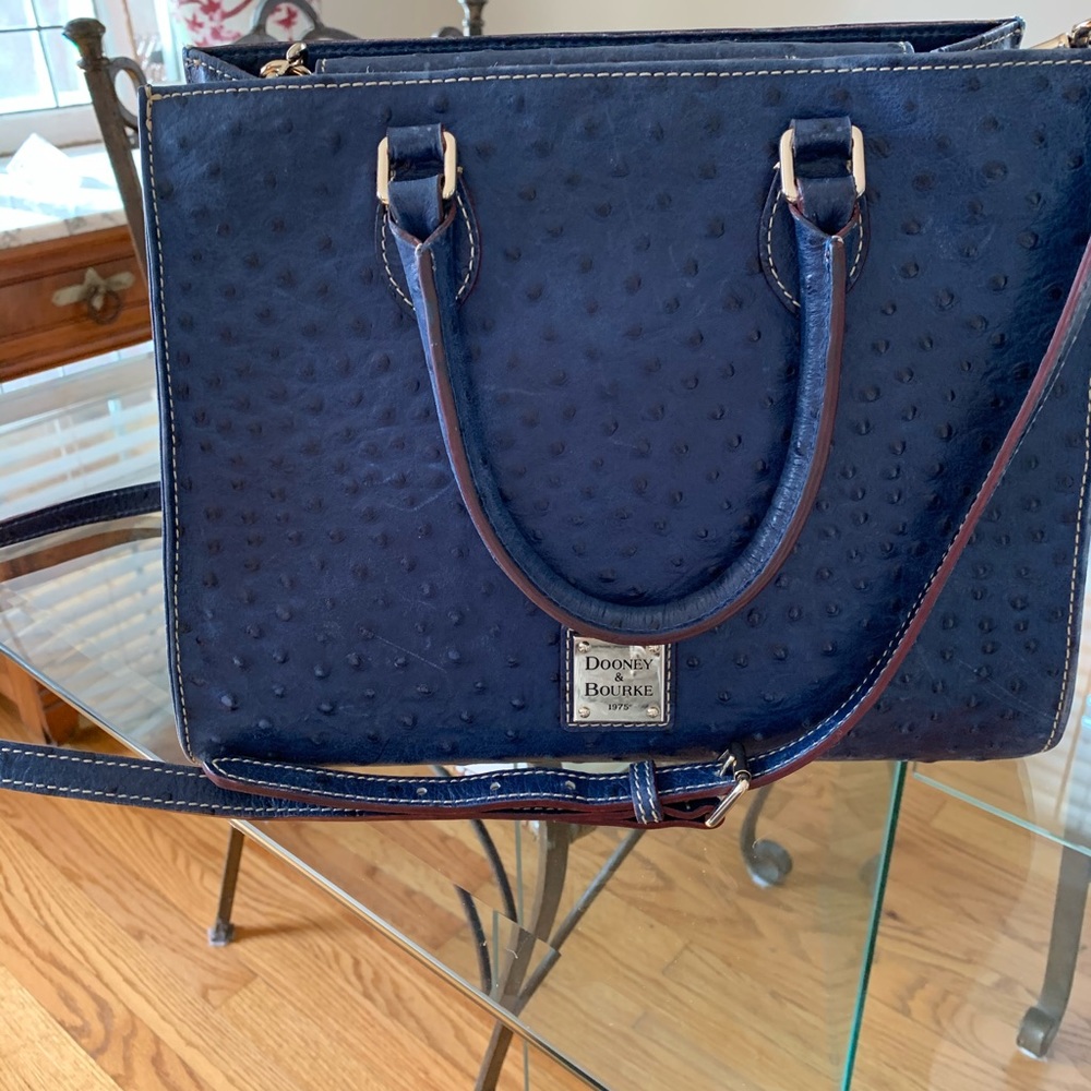 Dooney & Bourke